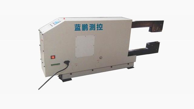 激光測(cè)厚系統(tǒng)對(duì)蜜胺紙板的在線(xiàn)檢測(cè) 激光測(cè)厚系統(tǒng)對(duì)蜜胺紙板的在線(xiàn)檢測(cè)