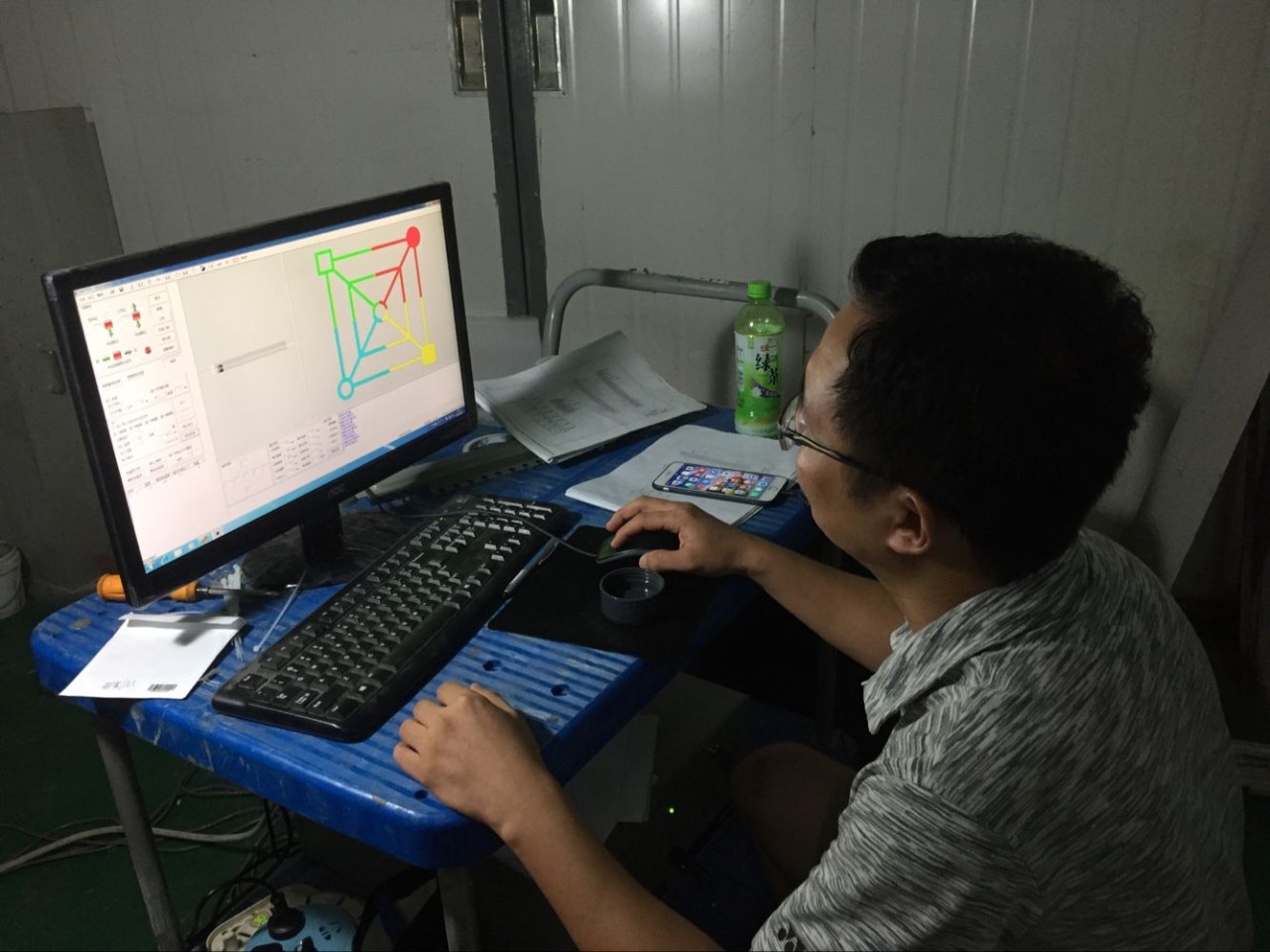四激光、四振鏡、全球最大臺面陶瓷激光燒結(jié)3D打印機(jī)在中國下線