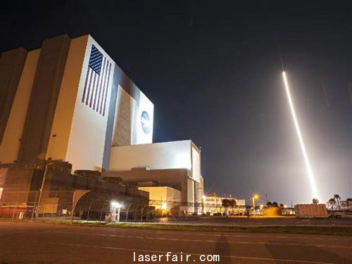 1月30日，TDRS-K衛(wèi)星從肯尼迪太空中心發(fā)射升空