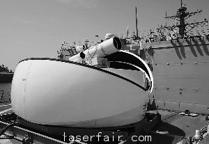 安裝在“杜威”號(hào)導(dǎo)彈驅(qū)逐艦上的激光武器系統(tǒng)。