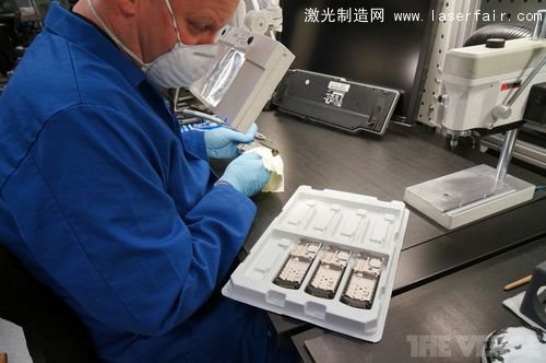 一探Vertu總部究竟：最奢侈的手機(jī)是怎么造出來(lái)的？