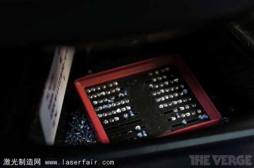 一探Vertu總部究竟：最奢侈的手機(jī)是怎么造出來(lái)的？